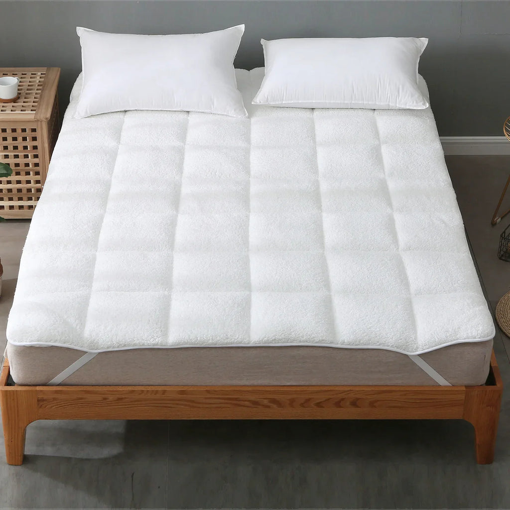 Luxury Sherpa Fleece Mattress Toppers | UK Sizes Available | iStylemode