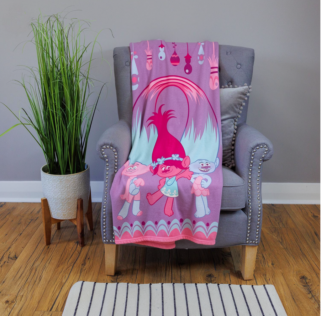 Trolls Glow Kids Fleece Throw Blanket