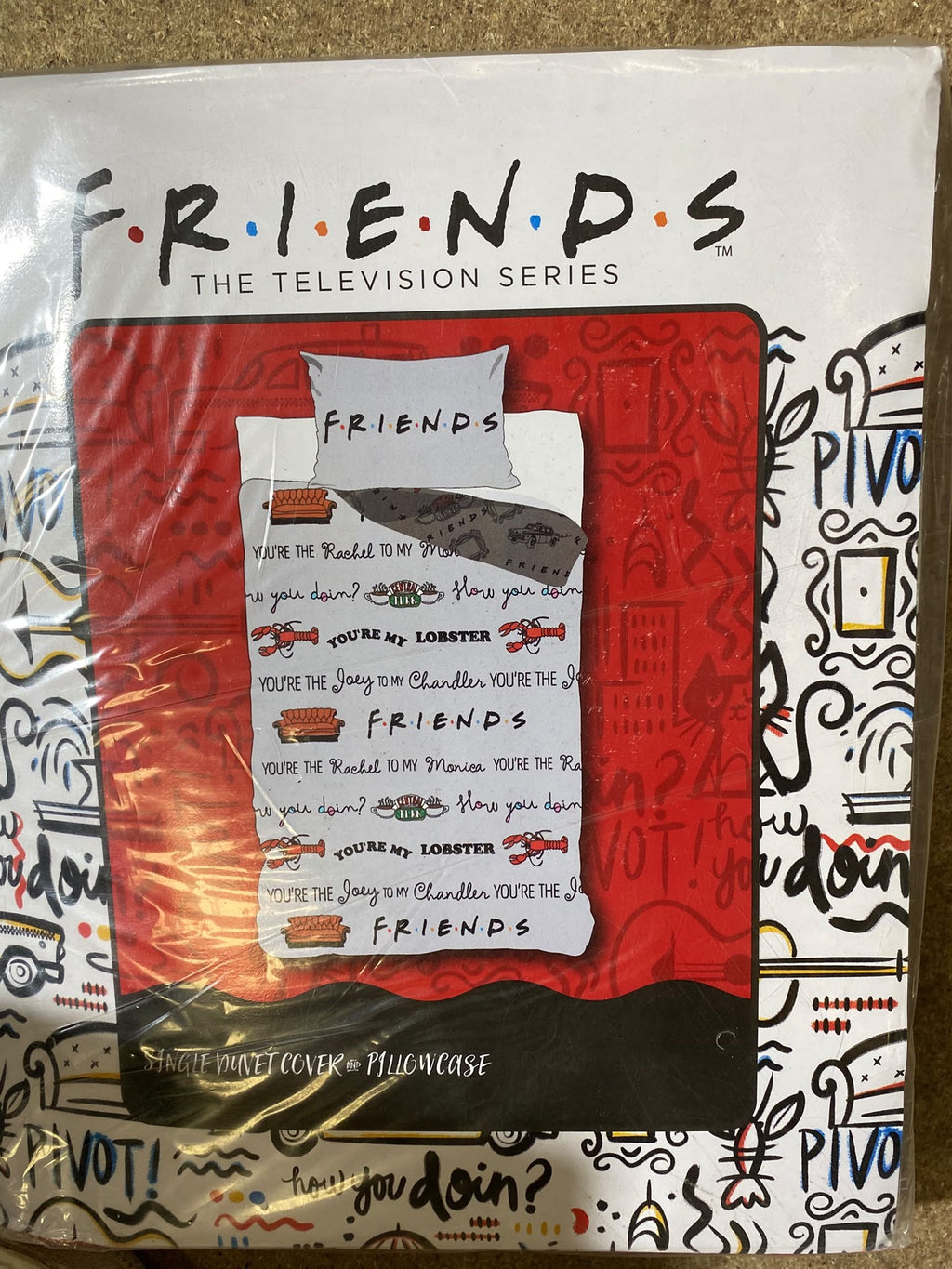 Reversible Friends Single Duvet Cover & Pillowcase Set
